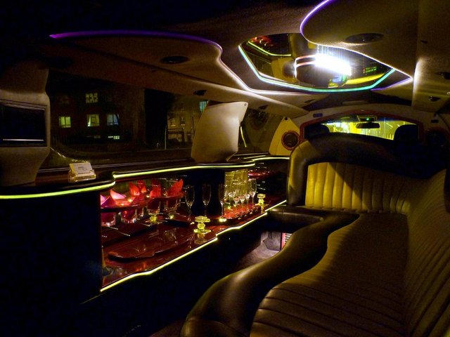 Baby Bentley Chrysler | The Stretch Limo Company gallery image 5