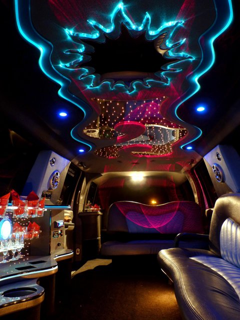 Baby Bentley Chrysler | The Stretch Limo Company gallery image 8