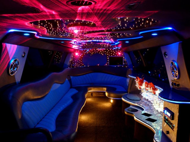 Baby Bentley Chrysler | The Stretch Limo Company gallery image 7